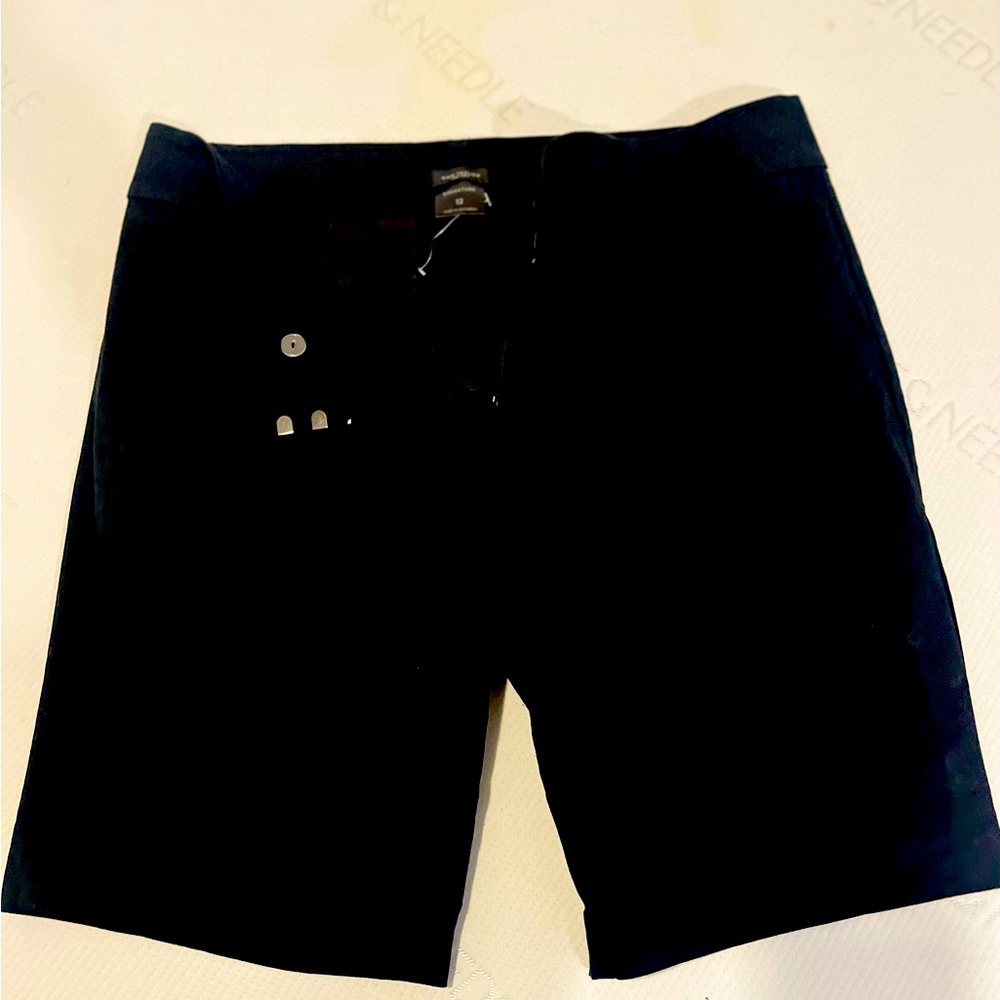 Anne Taylor Signature Shorts